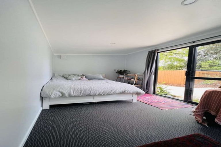 Photo of property in 2/9 Riverlea Road, Whenuapai, Auckland, 0618