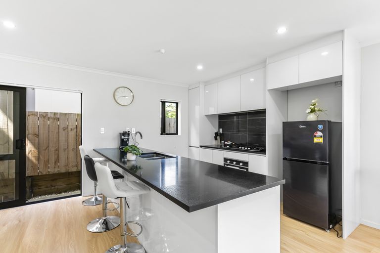 Photo of property in 1 Kendall Court, Wattle Downs, Auckland, 2103