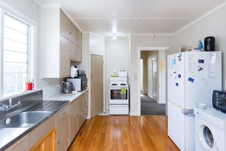 Photo of property in 20 Lombard Street, Palmerston North, 4410