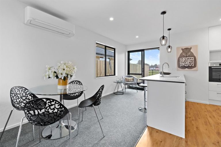 Photo of property in 2 Apple Orchard Lane, Yaldhurst, Christchurch, 8042