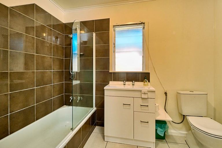 Photo of property in 20 Hillary Crescent, Maraenui, Napier, 4110