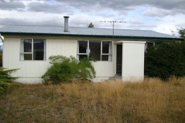 Photo of property in 25 Sealy Street, Twizel, 7901