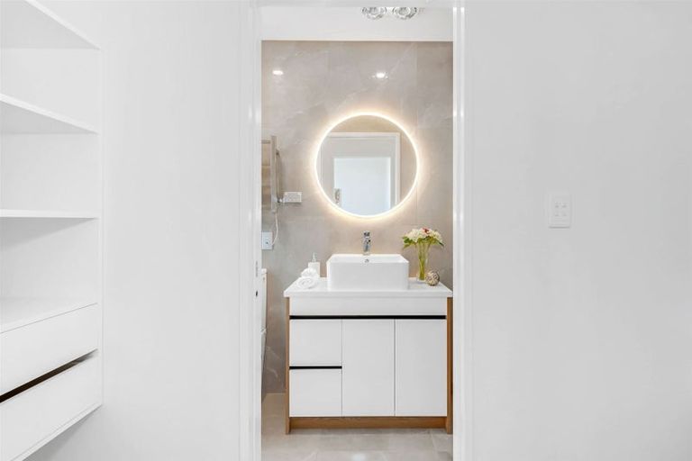 Photo of property in 24 John Gray Street, Papakura, 2110