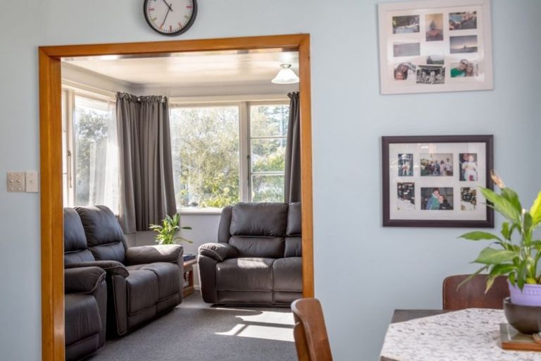 Photo of property in 11 Madden Place, Solway, Masterton, 5810