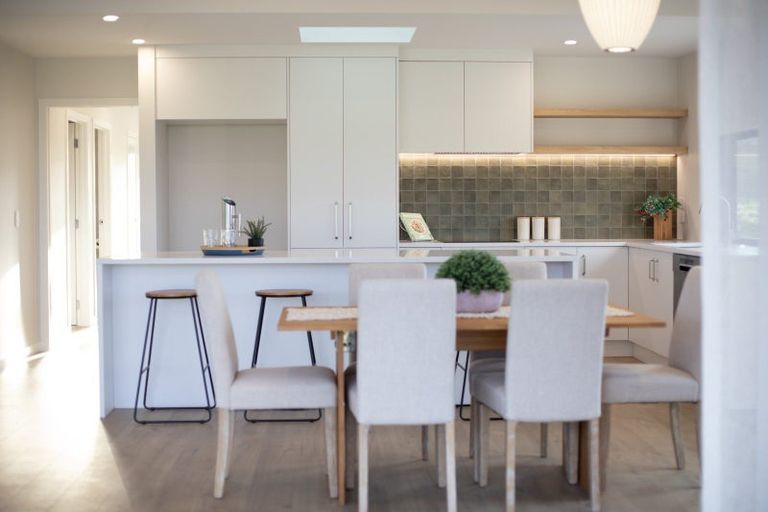 Photo of property in 11 Kapokapowai Street, Raglan, 3225