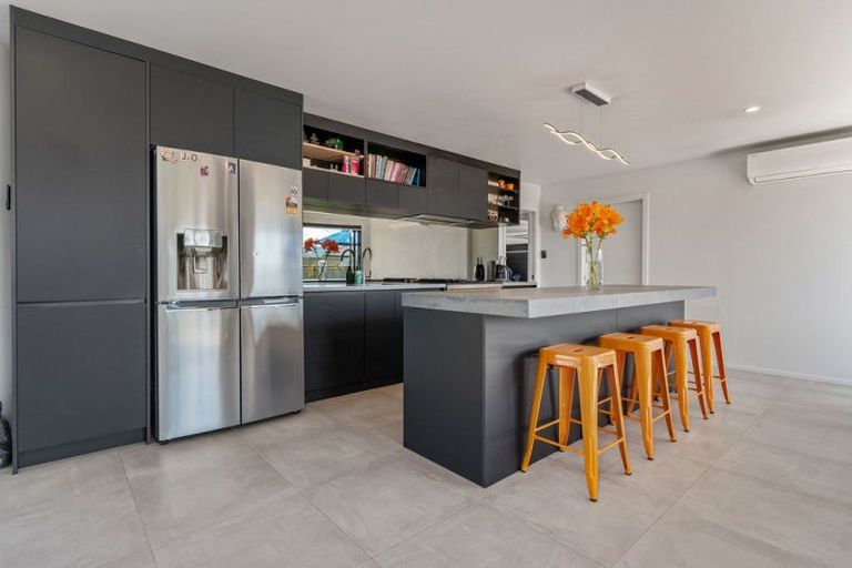 Photo of property in 15d Madison Street, Carterton, 5713