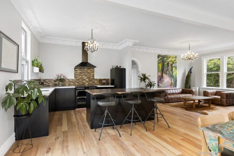 Photo of property in 75 Ironside Road, Johnsonville, Wellington, 6037