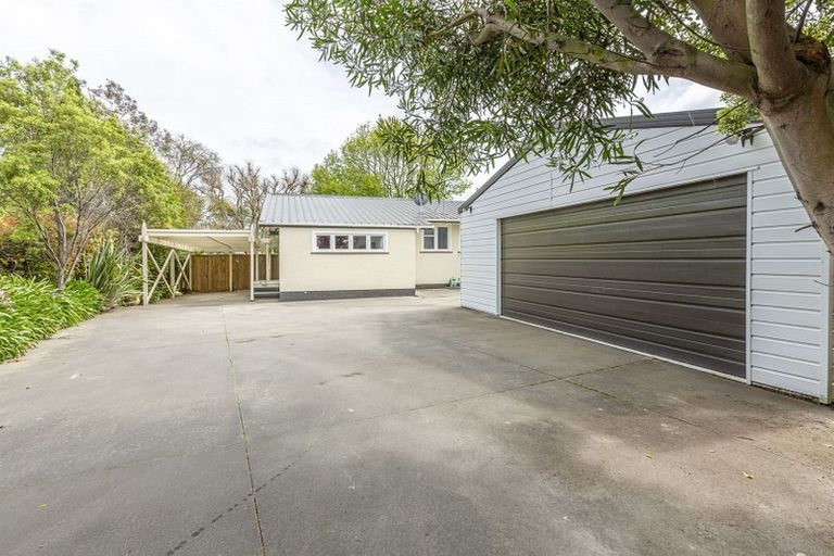 Photo of property in 162 Aokautere Drive, Fitzherbert, Palmerston North, 4410