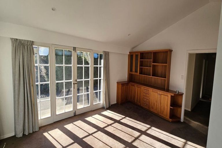 Photo of property in 1/51 Landsdowne Terrace, Cashmere, Christchurch, 8022