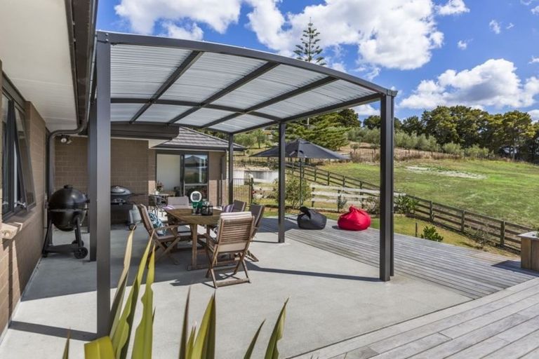 Photo of property in 996 Kaipara Flats Road, Kaipara Flats, Warkworth, 0984