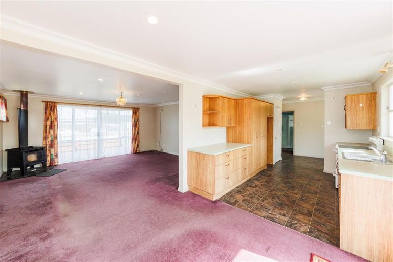 Photo of property in 1938 Parewanui Road, Parewanui, Bulls, 4894