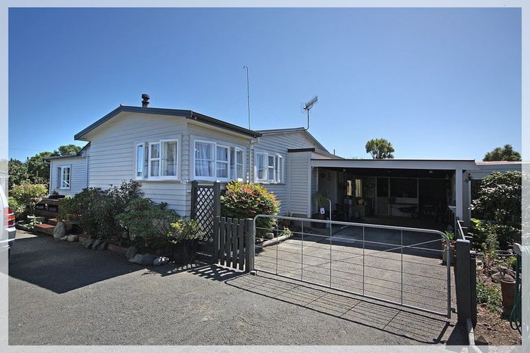 Photo of property in 9 Nuku Street, Tangimoana, 4822