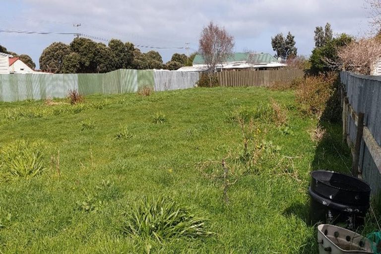 Photo of property in 82 Riemenschneider Street, Manaia, 4612