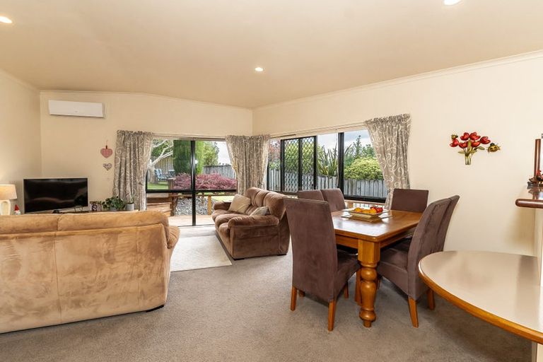 Photo of property in 3 Melfort Place, Nawton, Hamilton, 3200