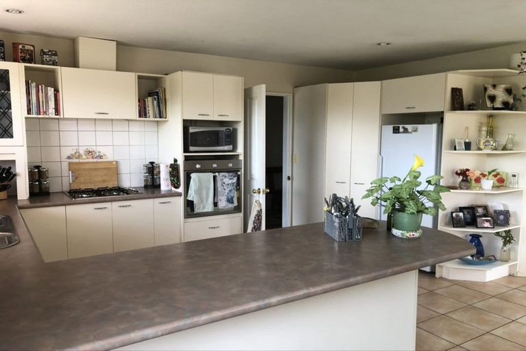 Photo of property in 77 Kotuku Crescent, Woolston, Christchurch, 8023