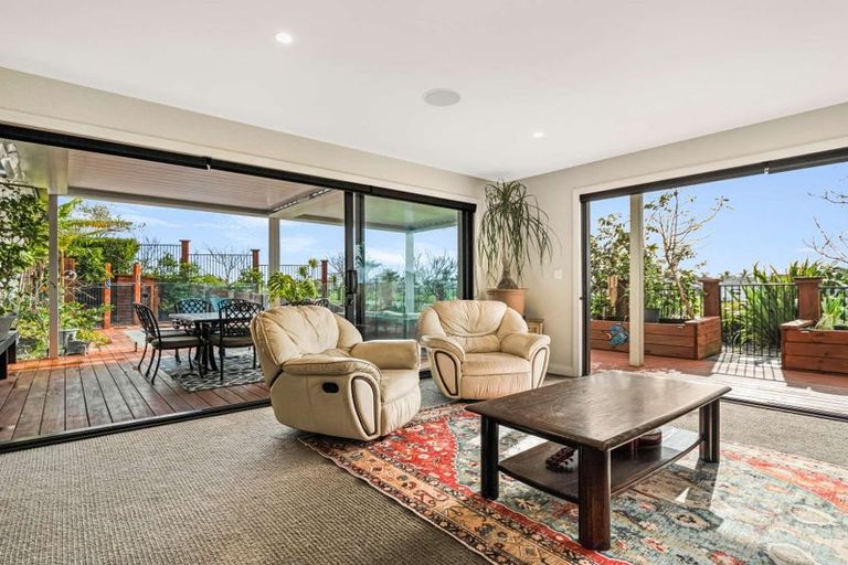 Photo of property in 70 Palm Springs Boulevard, Papamoa Beach, Papamoa, 3118