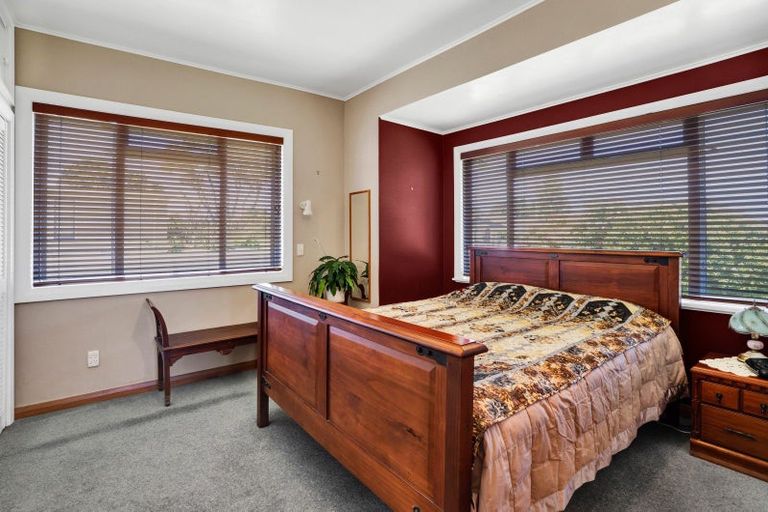 Photo of property in 53 Domett Street, Opunake, 4616