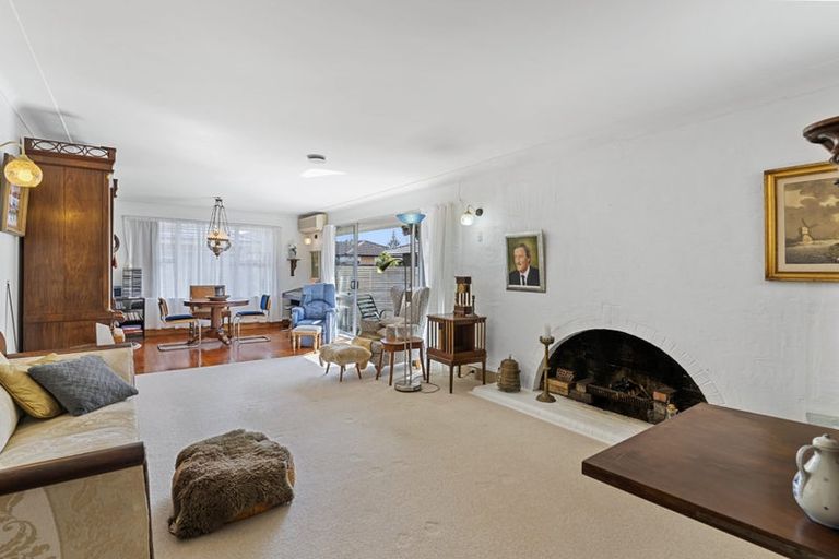 Photo of property in 34 Centreway Road, Orewa, 0931