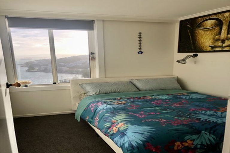 Photo of property in 2 Oriental Terrace, Mount Victoria, Wellington, 6011