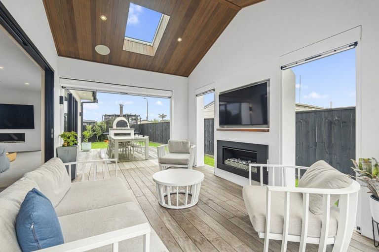 Photo of property in 9a Desmond Place, Bell Block, New Plymouth, 4312