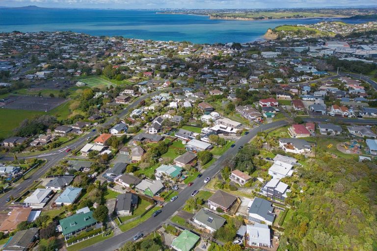 Photo of property in 14a Layton Road, Manly, Whangaparaoa, 0930