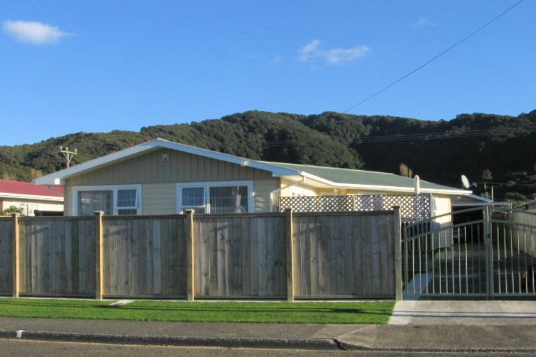 Photo of property in 65 Karamu Crescent, Wainuiomata, Lower Hutt, 5014