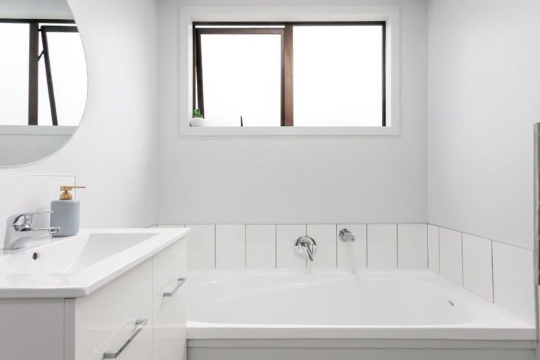 Photo of property in 102 Valley Road, Mangapapa, Gisborne, 4010