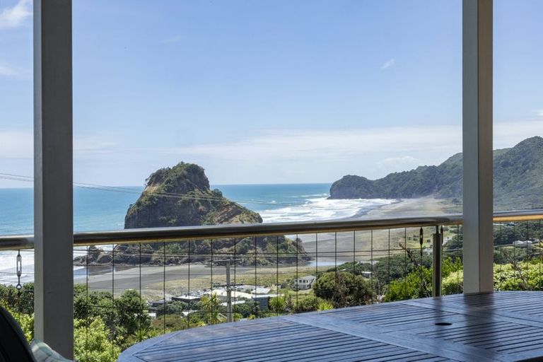 Photo of property in 54 Rayner Road, Piha, 0772