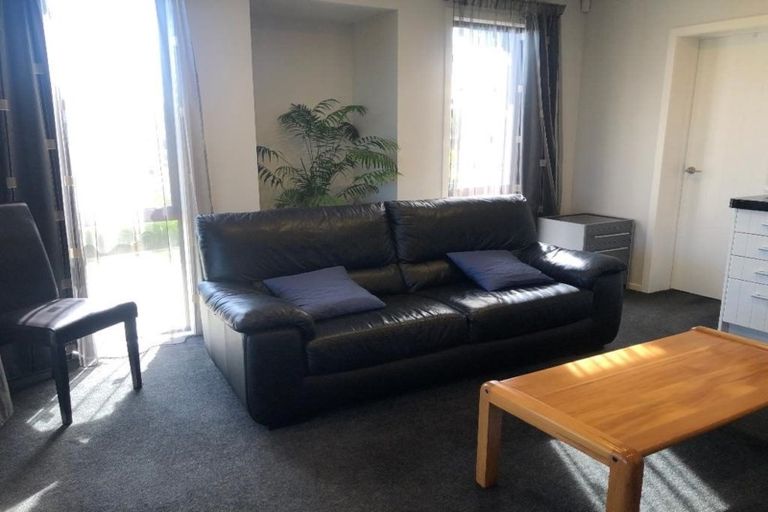 Photo of property in 2 Botanical Heights Drive, Waipahihi, Taupo, 3330