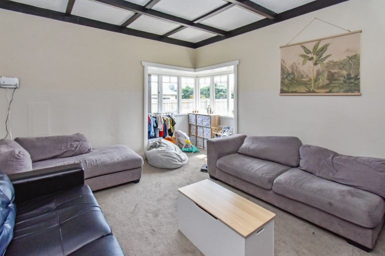 Photo of property in 32 Marr Road, Manurewa, Auckland, 2102