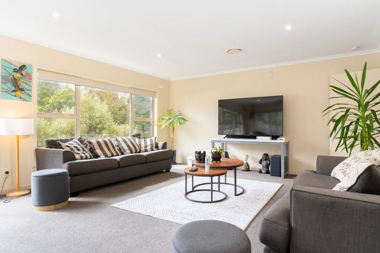Photo of property in 110a Main Road, Tawa, Wellington, 5028