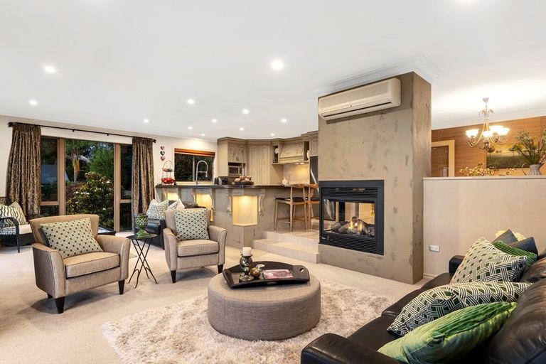 Photo of property in 16 Riddington Rise, Ohauiti, Tauranga, 3112