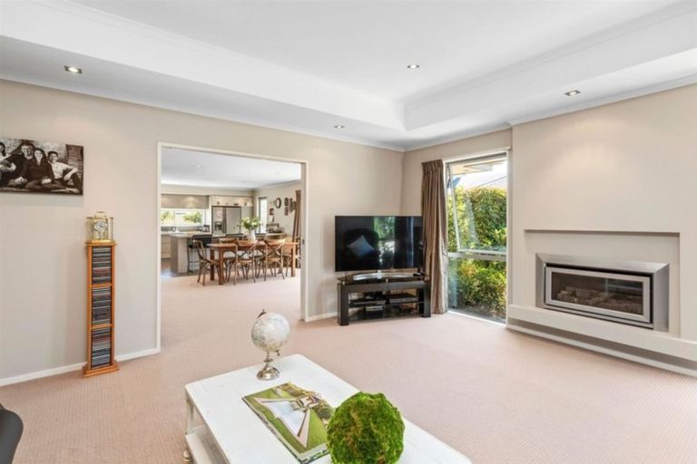 Photo of property in 9 Oratia Grove, Northwood, Christchurch, 8051