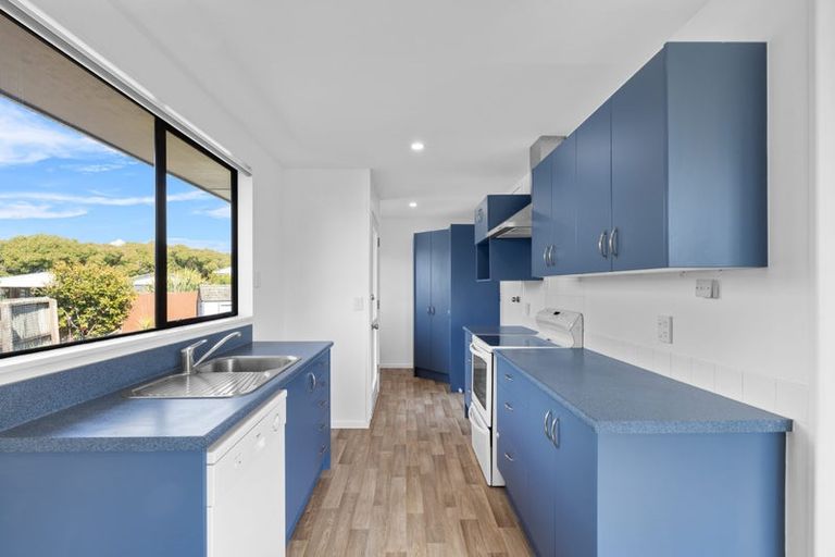 Photo of property in 34 Medina Crescent, Parklands, Christchurch, 8083