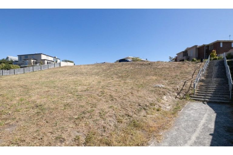 Photo of property in 7 Sasaram Lane, Cashmere, Christchurch, 8022