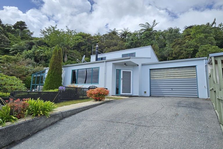 Photo of property in 109 Alexander Street, Greymouth, 7805