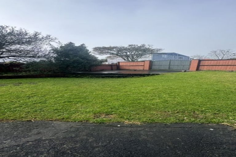 Photo of property in 1/39 Seabrook Avenue, New Lynn, Auckland, 0600