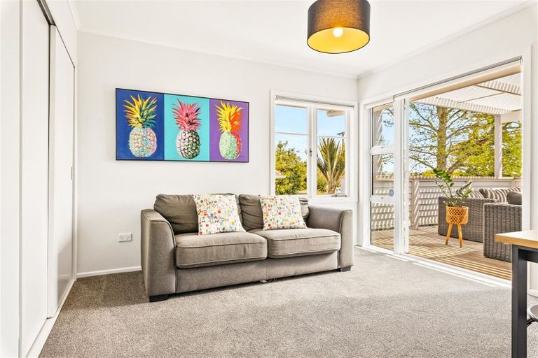 Photo of property in 57 Waipani Road, Te Atatu Peninsula, Auckland, 0610