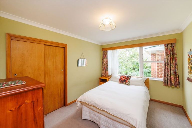 Photo of property in 12 Belgrave Place, Awapuni, Palmerston North, 4412