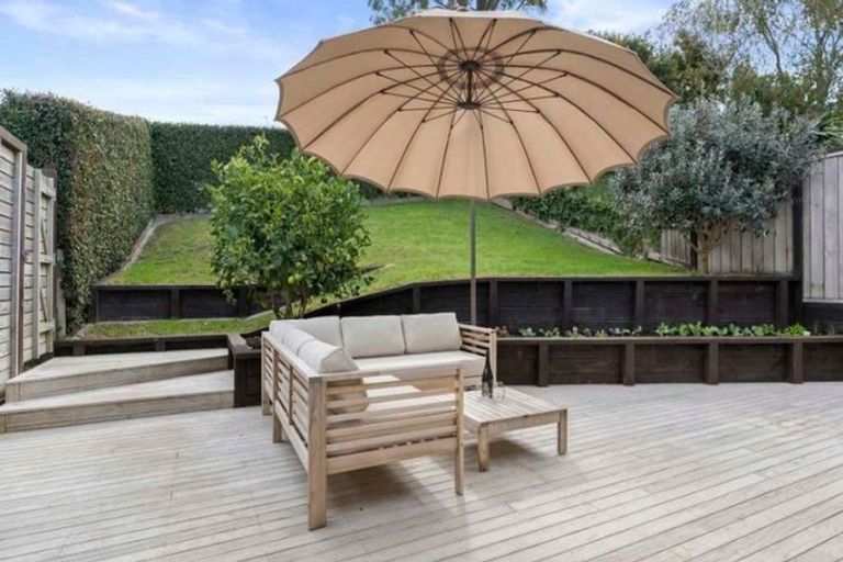 Photo of property in 1/99 Mountbatten Avenue, Hillcrest, Auckland, 0627