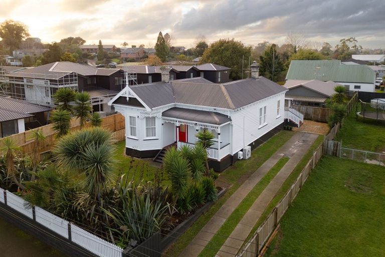 Photo of property in 6 Johnson Street, Dinsdale, Hamilton, 3204