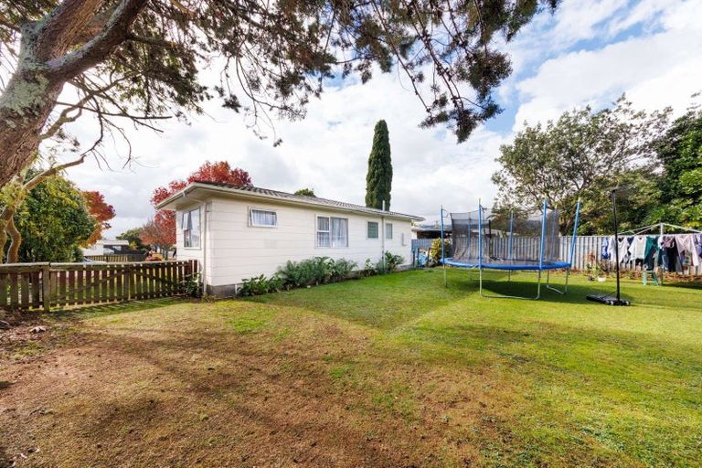 Photo of property in 70 Meadowvale Drive, Levin, 5510