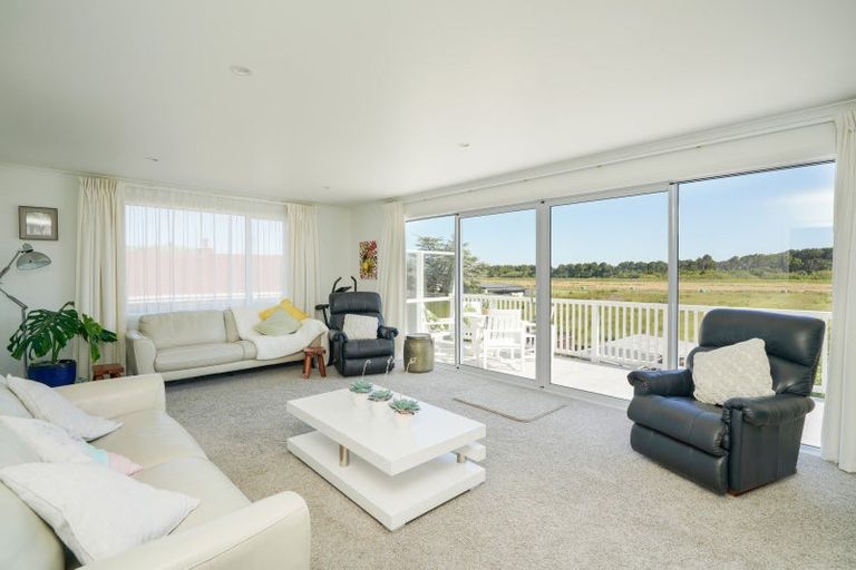 Photo of property in 88 Moana Street, Rosedale, Invercargill, 9810