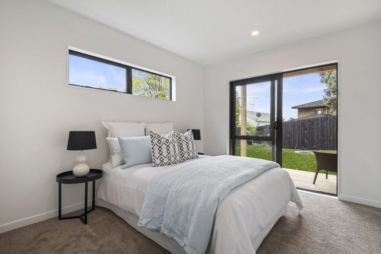 Photo of property in 11b Dianthus Place, Browns Bay, Auckland, 0630