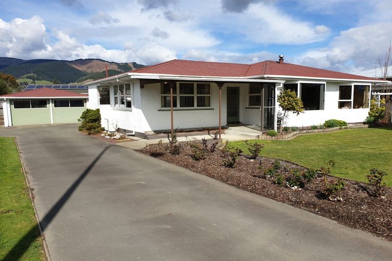 Photo of property in 25 Gladstone Road, Richmond, 7020