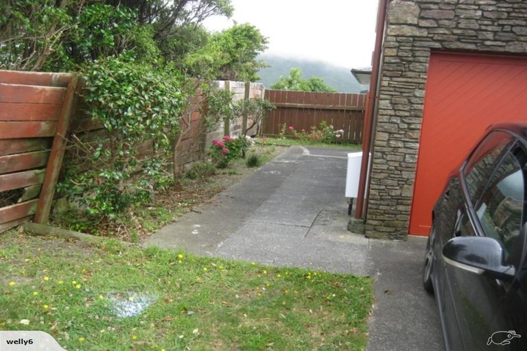 Photo of property in 272 Dowse Drive, Maungaraki, Lower Hutt, 5010