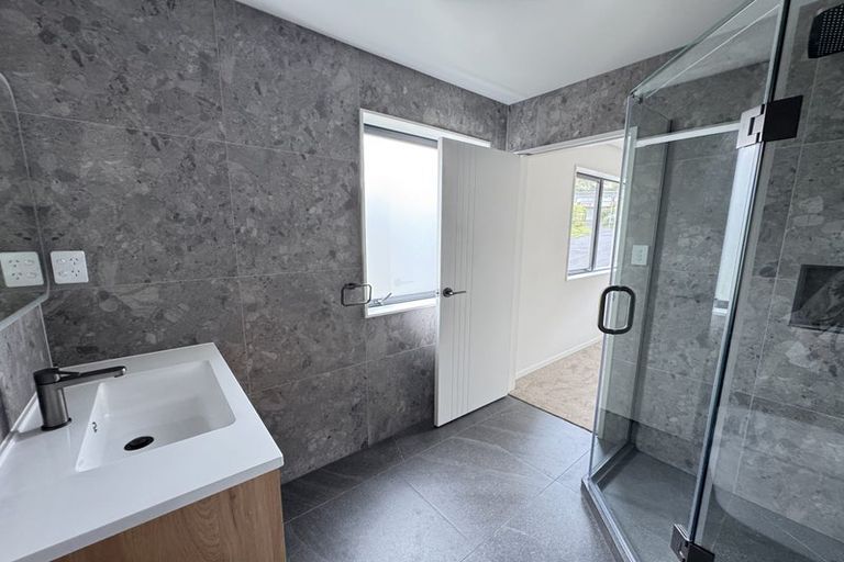 Photo of property in 3a Newstead Avenue, Browns Bay, Auckland, 0632