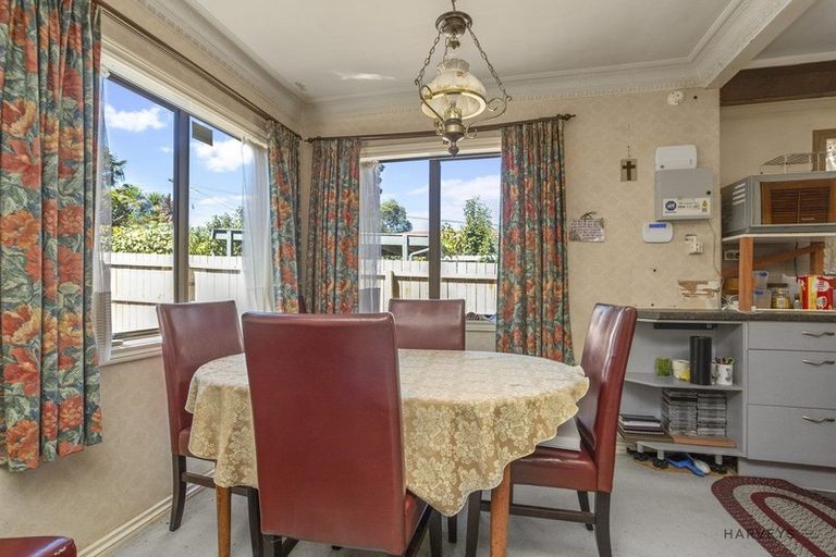 Photo of property in 11 Simpson Road, Ranui, Auckland, 0612