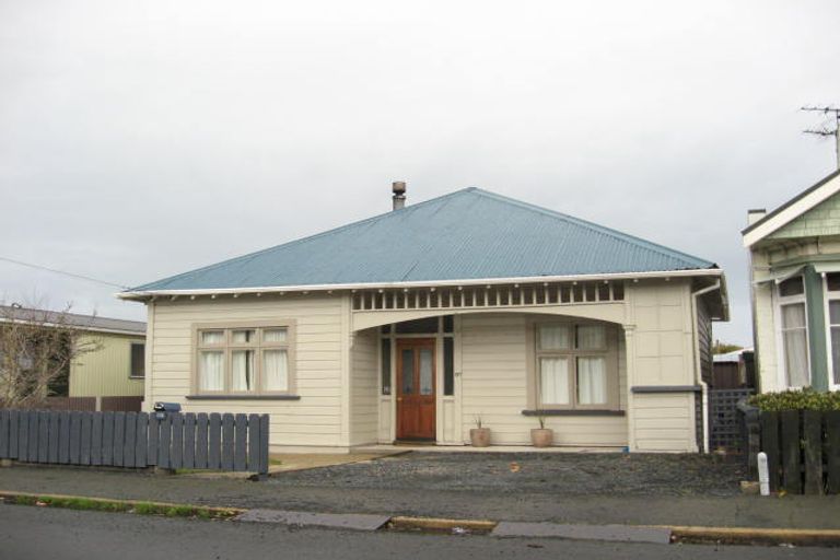Photo of property in 187 Macandrew Road, South Dunedin, Dunedin, 9012