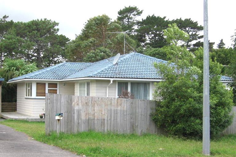 Photo of property in 49a Glendene Avenue, Glendene, Auckland, 0602